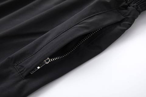 Amiri 256