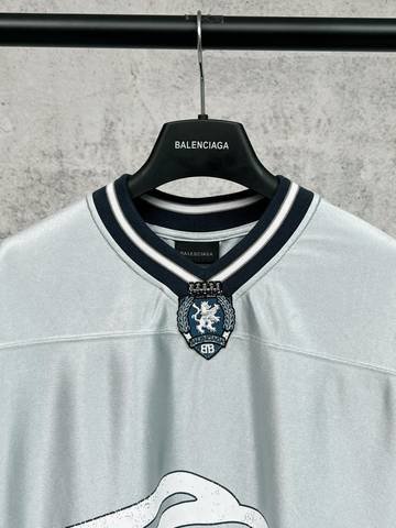 Balenciaga 4