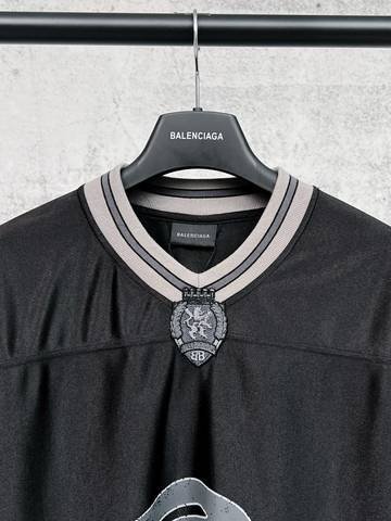 Balenciaga 22