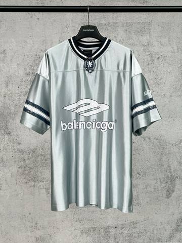 Balenciaga 28