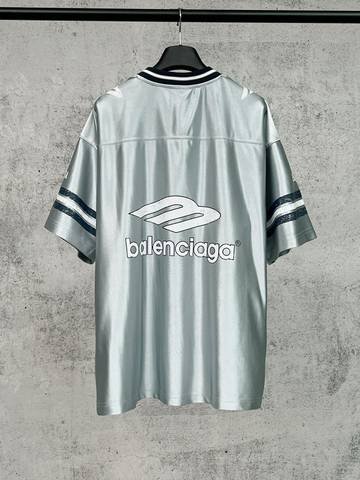 Balenciaga 29