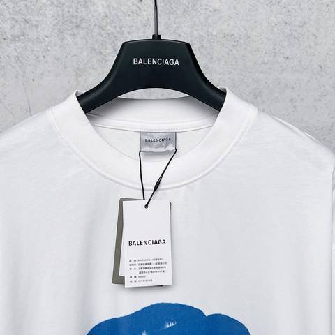Balenciaga 75