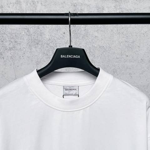 Balenciaga 76