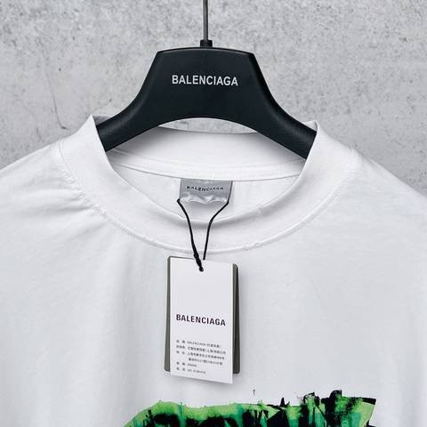 Balenciaga 102