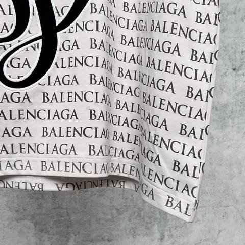 Balenciaga 142