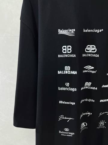 Balenciaga 284