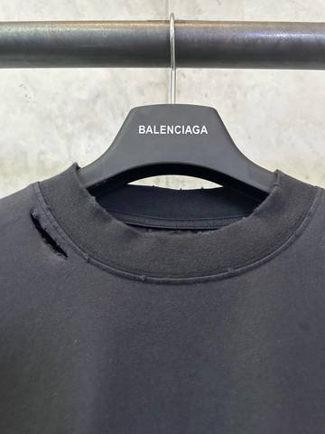 Balenciaga 322