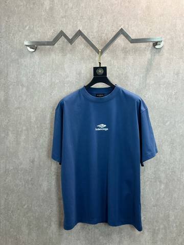 Balenciaga 372