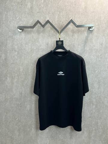 Balenciaga 381
