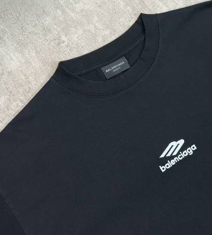 Balenciaga 385