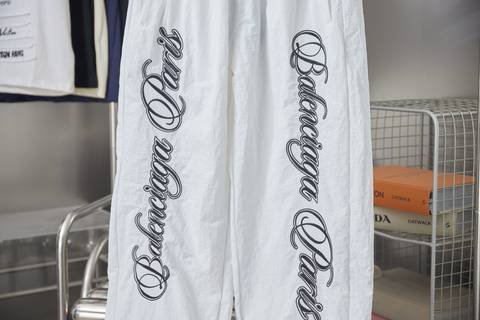 Balenciaga 574