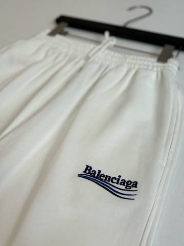 Balenciaga 593