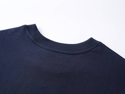 Gucci 483