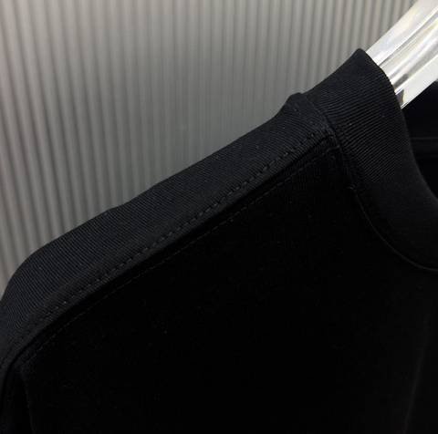 Off-White 21