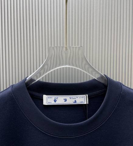 Off-White 210