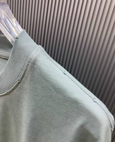 Off-White 249