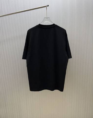 Off-White 306