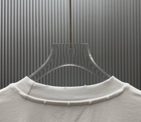 Off-White 335
