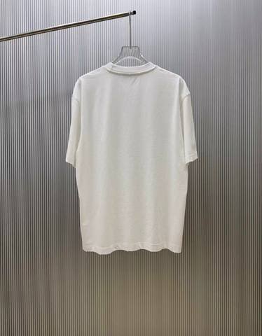 Off-White 461