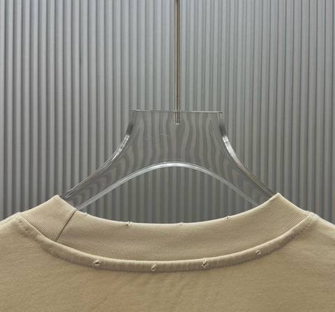 Off-White 476