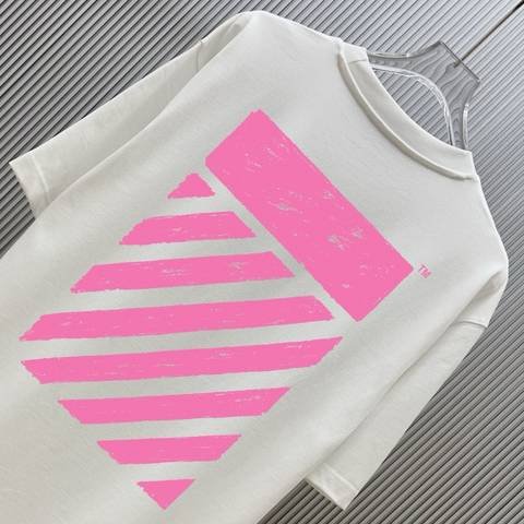 Off-White 489