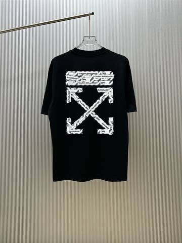 Off-White 556