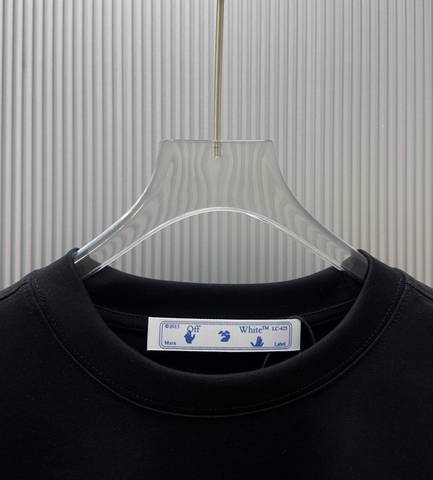 Off-White 601