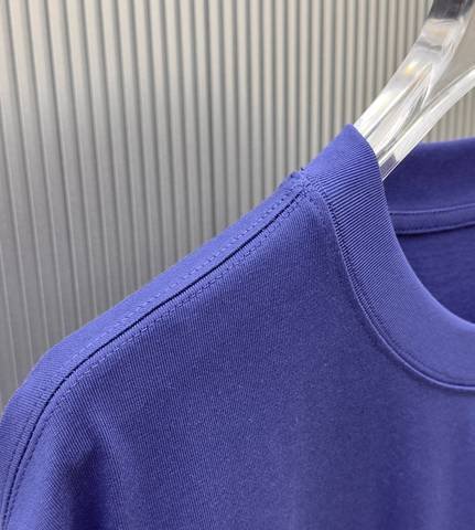 Off-White 621