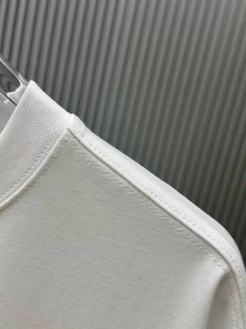 Off-White 636