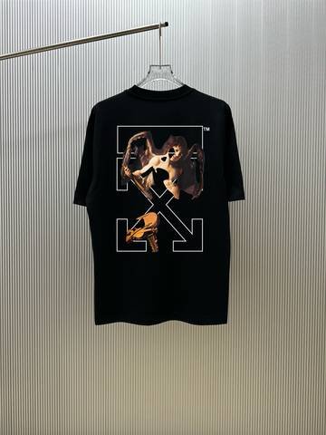 Off-White 704