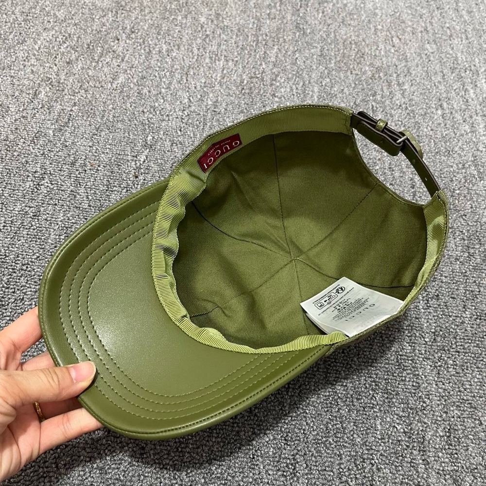 Gorras 44